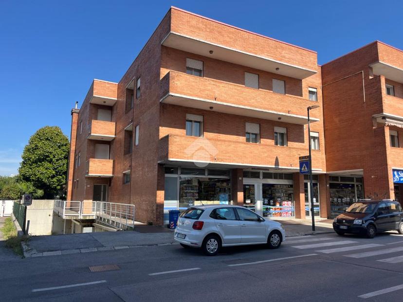 Bilocale in Borgo Monte Grappa 40, Castelfranco Veneto — foto 4 di 5