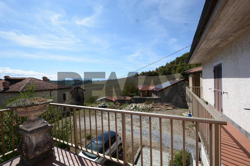 Appartamento in Borgata Barbei 4, Camerana — foto 3 di 5