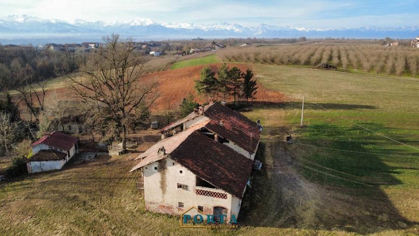 Rustico in Strada Giovenala Snc, Carrù — foto 3 di 5