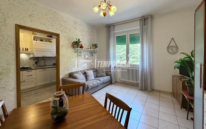 Trilocale in Via XXV Aprile 167, Merate