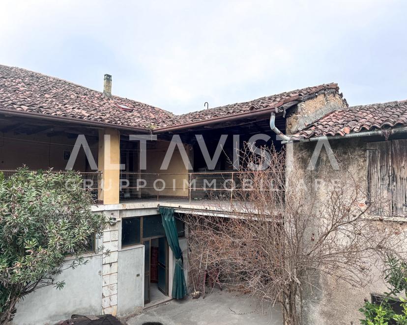 Cascina in Via Guglielmo Marconi, Nuvolera — foto 2 di 5