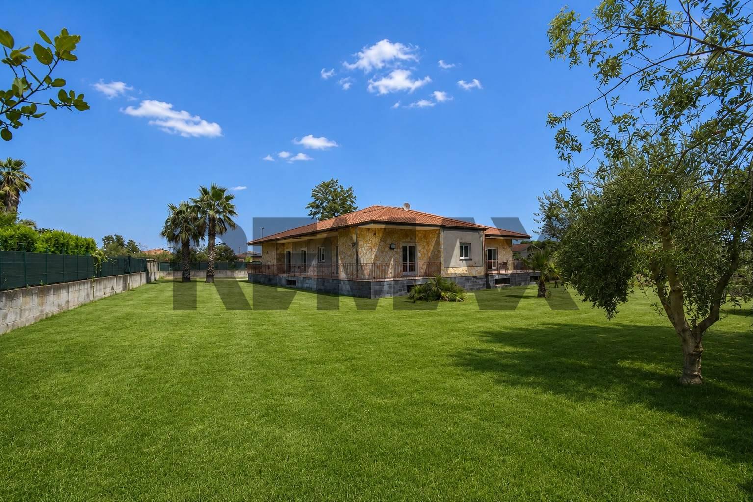 Villa, Mascalucia