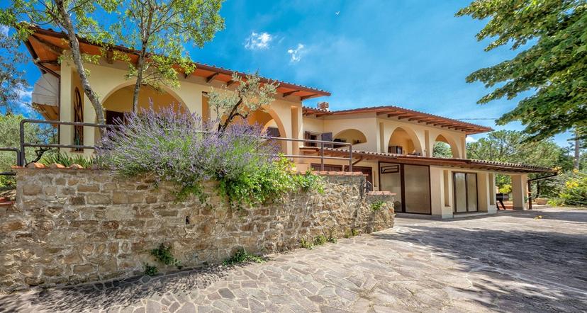 Villa in Querceto, Loro Ciuffenna — foto 2 di 5