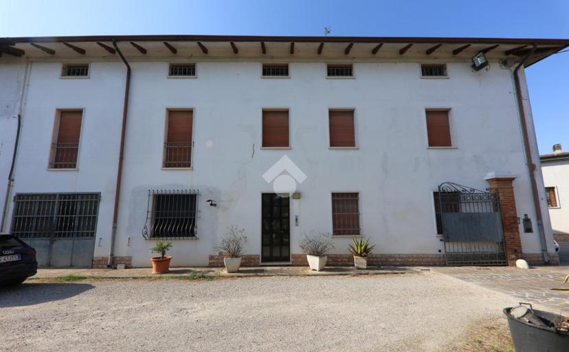 Casa indipendente in Via Unione Europea 22, Marmirolo — foto 3 di 5