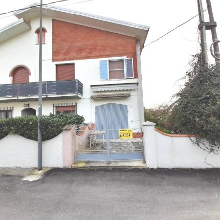 Villa bifamiliare in Via Eros Bolognesi, Copparo