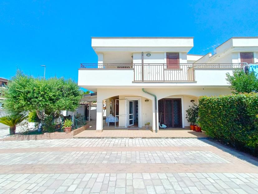 Casa indipendente in Via Rumenia 2, Pomezia — foto 3 di 5