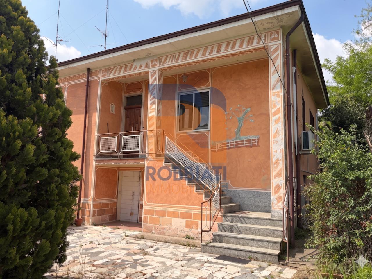 Villa in Via Roggia 33, Zinasco