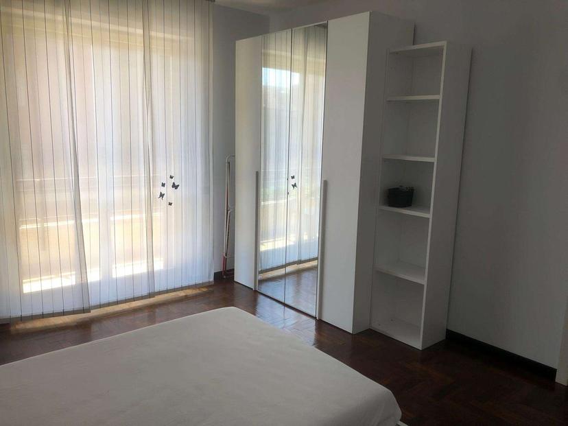 Stanza in casa indipendente, Novara