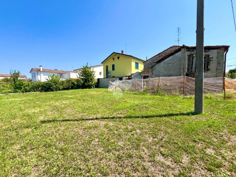 Rustico in Via G. Marconi, Ponte San Nicolò — foto 4 di 5