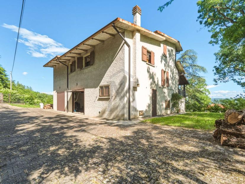 Casa indipendente in Villino Fontanelli 3, Viano — foto 4 di 5