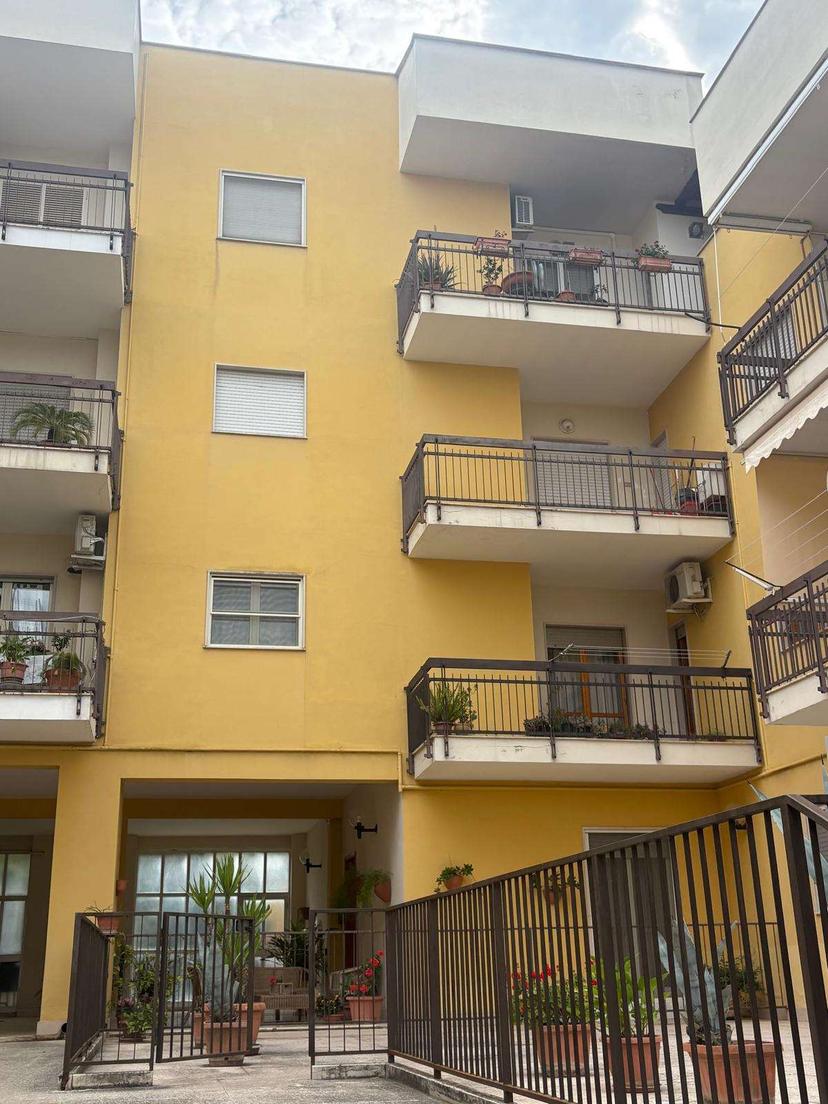 Appartamento, Canosa di Puglia — foto 3 di 5