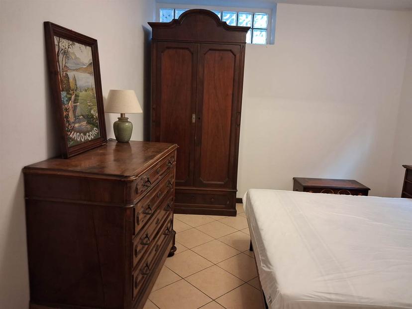 Trilocale in Piazza Garibaldi, Colico — foto 3 di 5