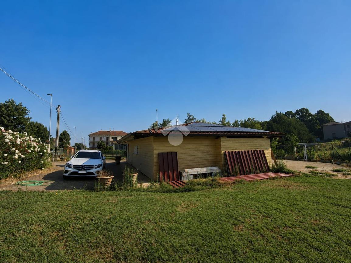Villa in Frazione Godi 28, San Giorgio Piacentino