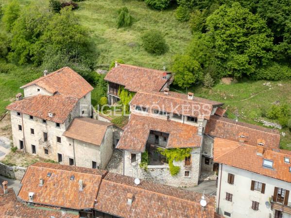 Villa, Caprino Bergamasco