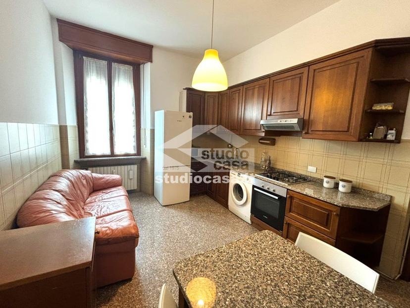 Quadrilocale in Viale Romolo, Milano