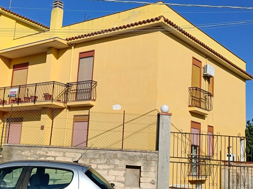 Quadrilocale, Siracusa