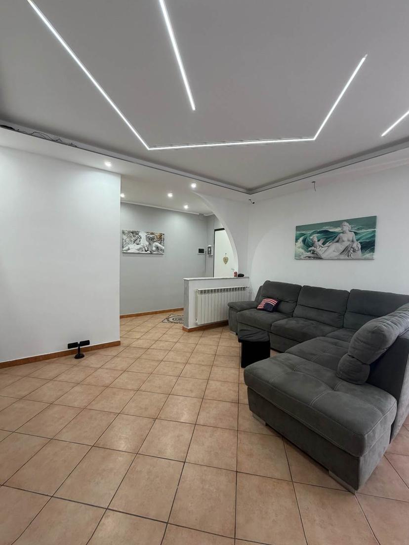 Trilocale in Via Montecatini, San Giovanni la Punta — foto 4 di 5