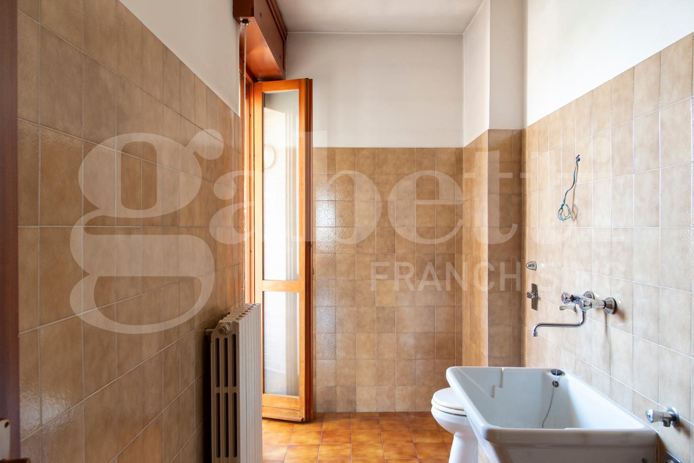 Trilocale in Via Pusiano 12, Cesano Maderno