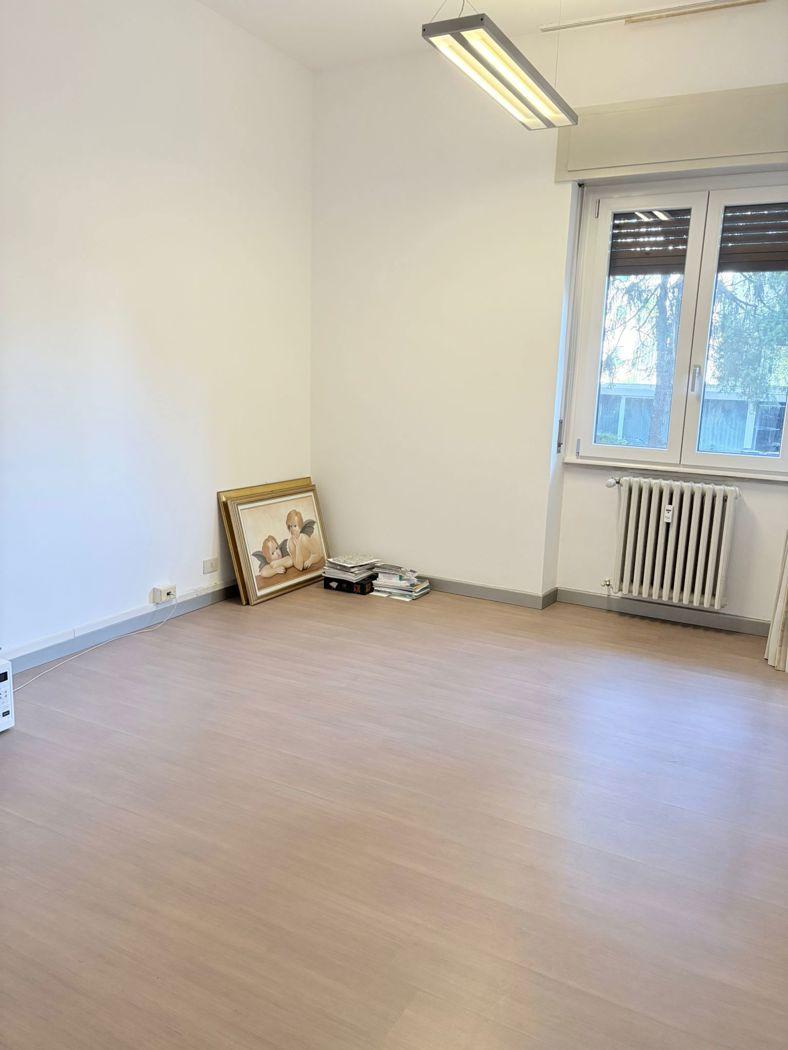 Bilocale in Via Monte Bianco 16, Monza — foto 3 di 5