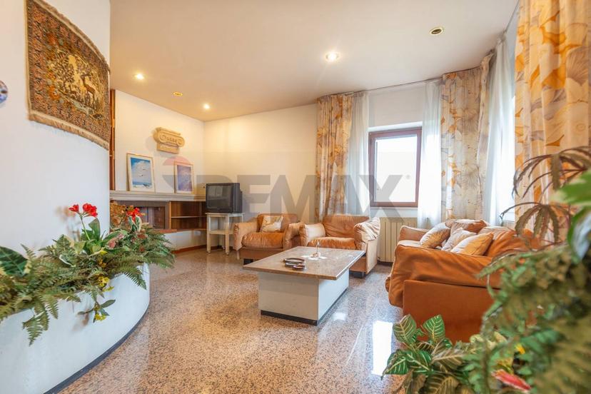 Villa in Contrada Costa Cola 61, Bucchianico — foto 2 di 5