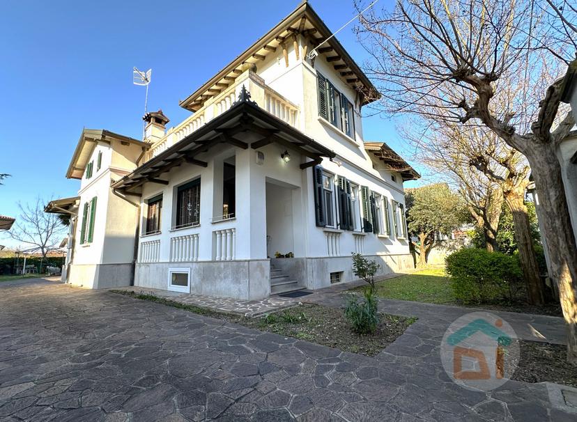 Casa indipendente in Via dei Bersaglieri, Gorizia — foto 3 di 5