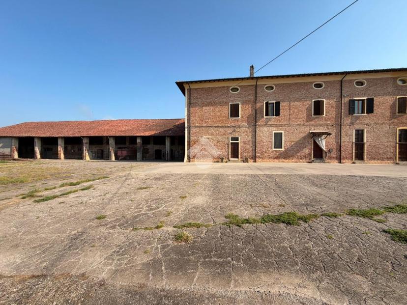 Casa indipendente in Via Ca' De' Corti 26, Cingia de' Botti — foto 2 di 5