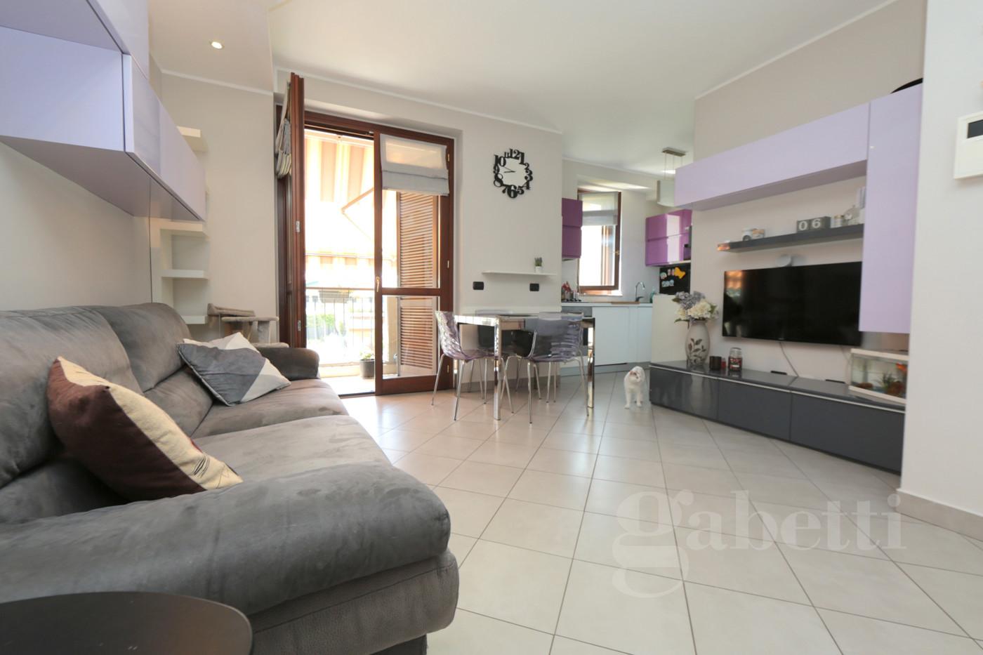 Trilocale in Via di Vittorio 31, Samarate