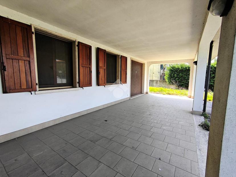 Villa in Strada Chiavica 6, Curtatone — foto 5 di 5