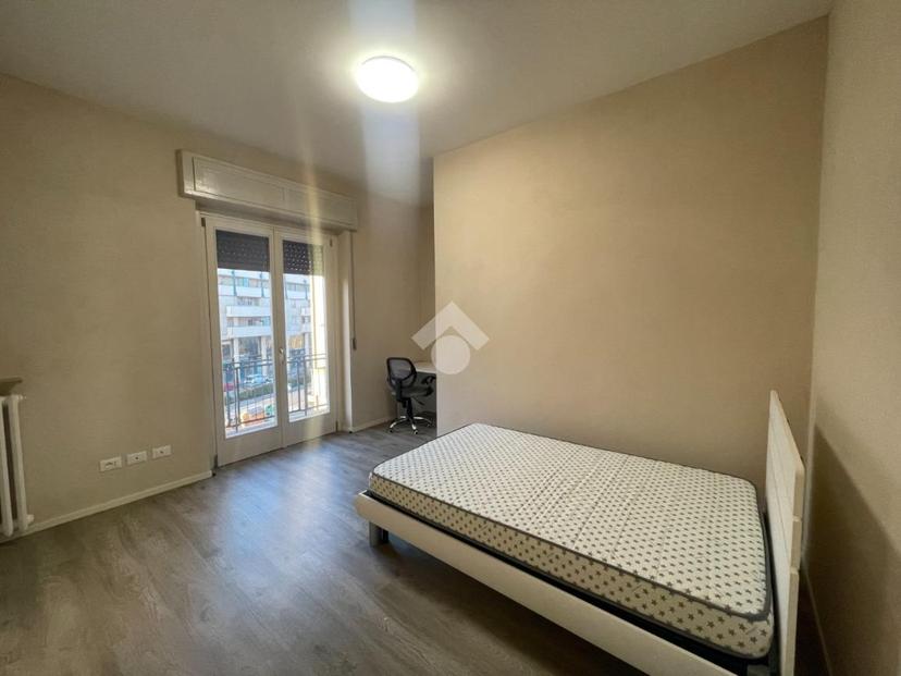 Quadrilocale in Via Gino Bozzini 06, Verona — foto 3 di 5