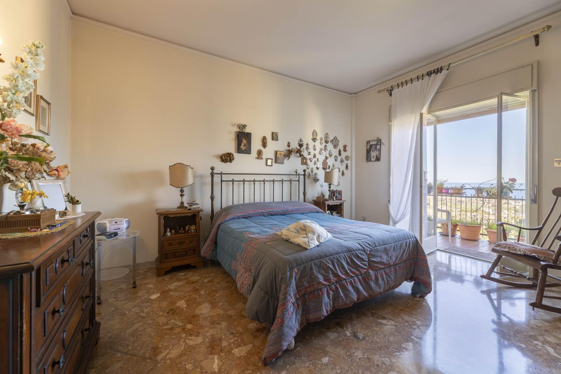 Trilocale, Tremestieri Etneo