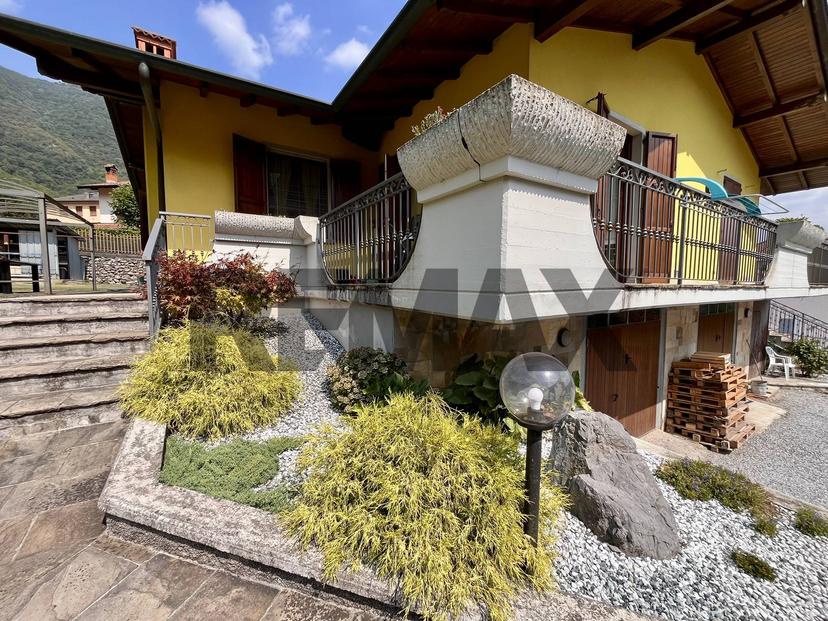 Villa in Via Andrea d\'Albino 30, Albino — foto 3 di 5