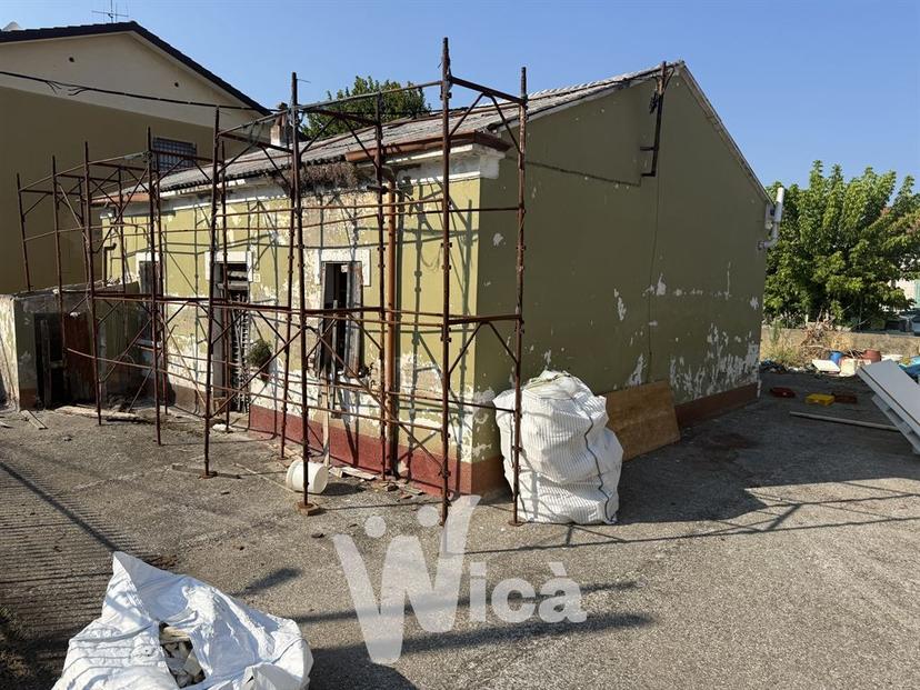 Casa indipendente in Viale delle Nazioni 25, Cesenatico — foto 2 di 5