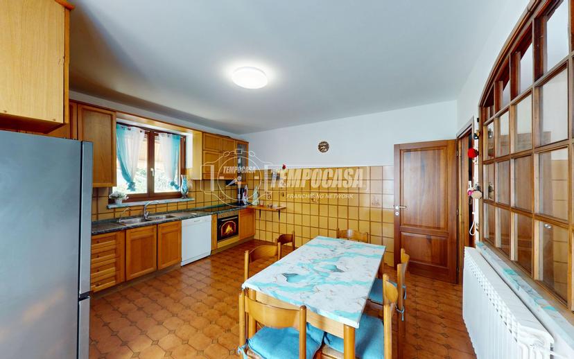 Quadrilocale in Via 4 Novembre, Castagnito