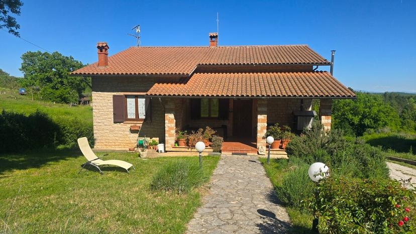 Casa indipendente in Piazza Sant'Antonio 1, Baschi — foto 5 di 5