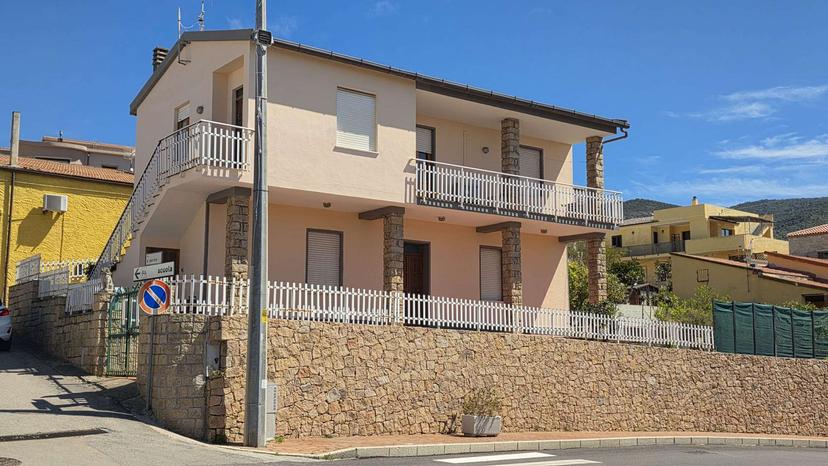 Casa indipendente in Via Porrino 2, Badesi — foto 2 di 5