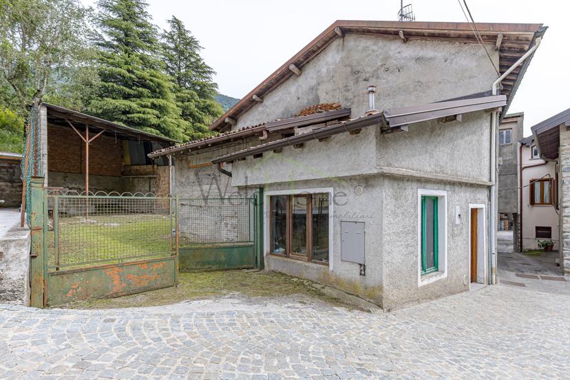 Casa indipendente in Via ai Mulini, Lasnigo — foto 2 di 5