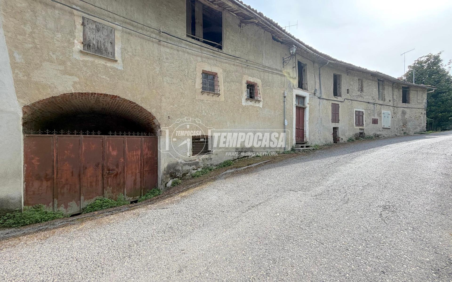 Cascina in Via Niella Tanaro 24, Briaglia