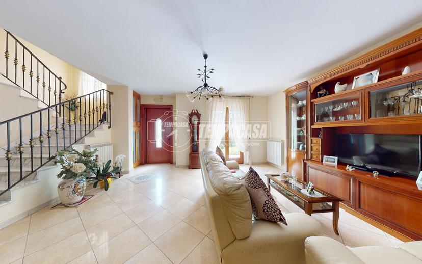 Villa in Via Provinciale Teverola Casaluce III Traversa 26, Teverola — foto 2 di 5