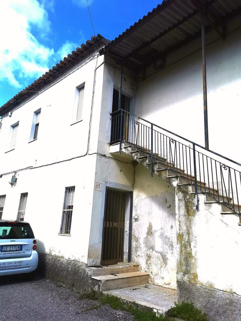 Casa indipendente in Via Fiume Busento, Catanzaro — foto 5 di 5