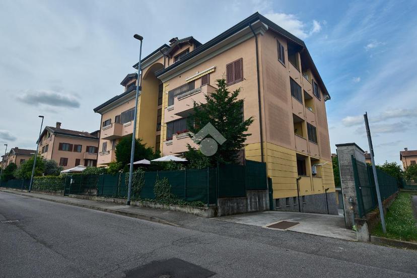 Quadrilocale in Via E. Castellotti 3, Sordio — foto 4 di 5