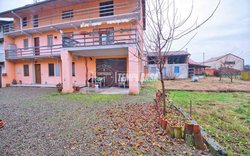Casa indipendente, Recetto — foto 4 di 5