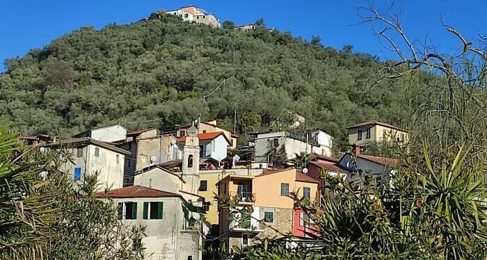 Trilocale in Via Guglielmo Marconi, Prelà