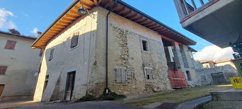 Casa indipendente in Cavrasto 135, Bleggio Superiore