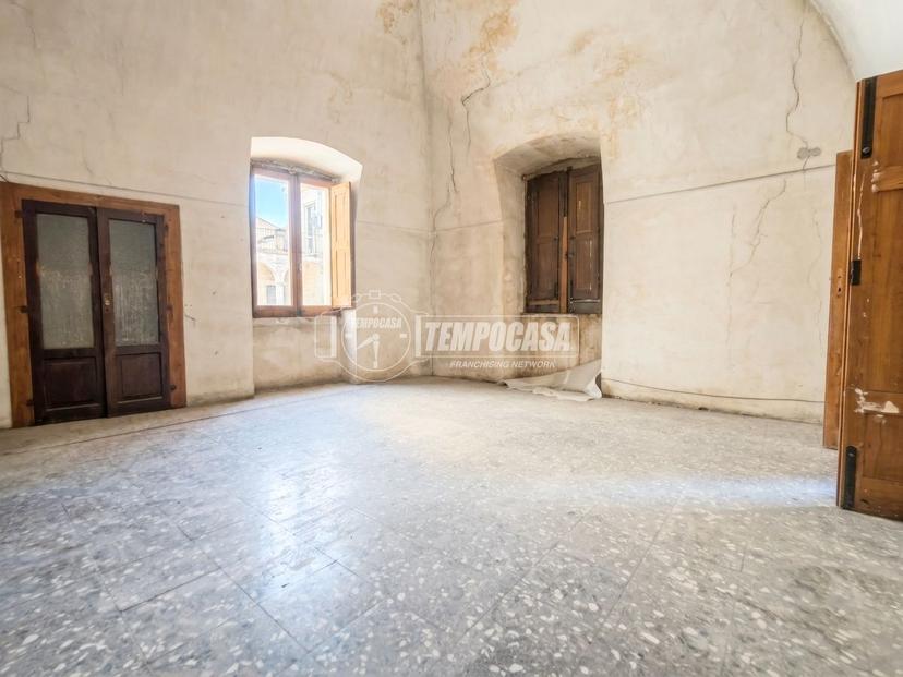 Casa indipendente in Via Fratelli Cairoli, Gioia del Colle — foto 4 di 5