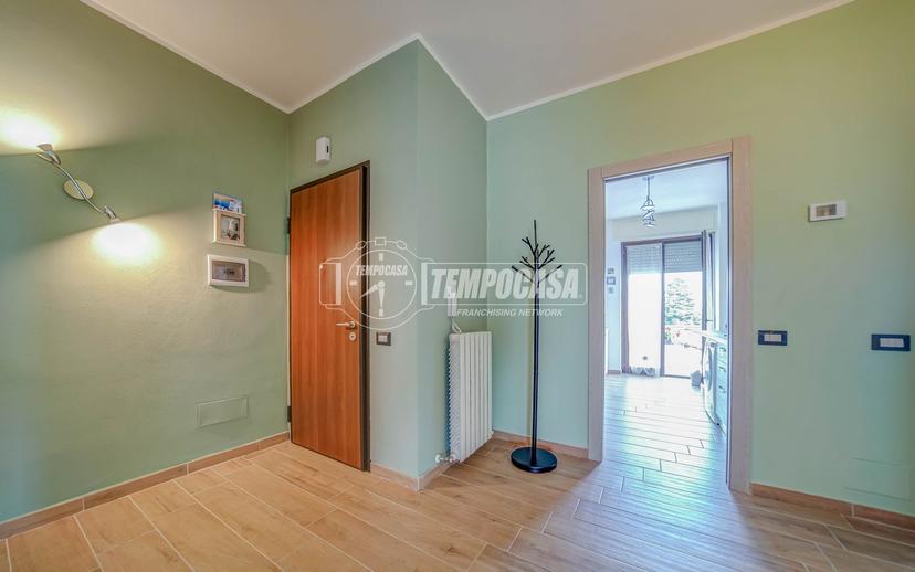 Trilocale in Via Pietro Maroncelli 2, Cassano Magnago — foto 2 di 5