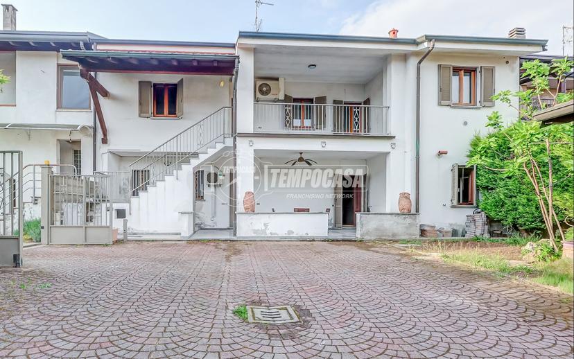 Villa a schiera in Via Giuseppe Garibaldi 58, Cuggiono — foto 4 di 5