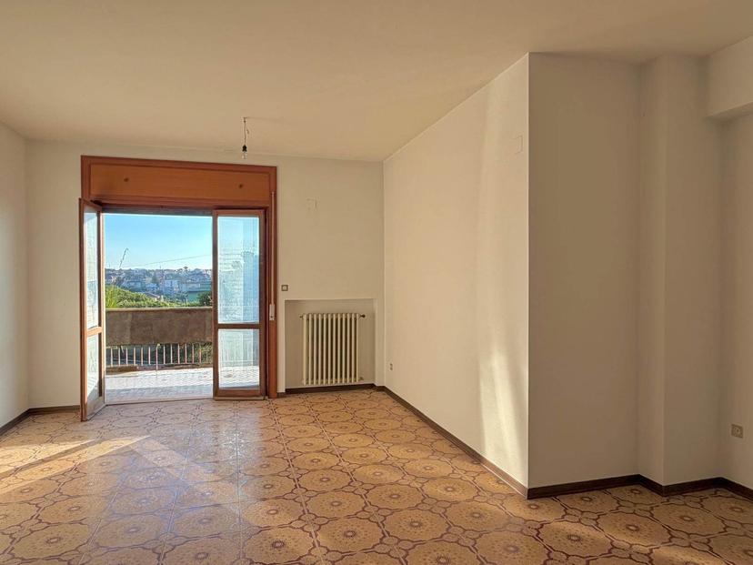 Quadrilocale in Viale della Pace, Vibo Valentia — foto 3 di 5