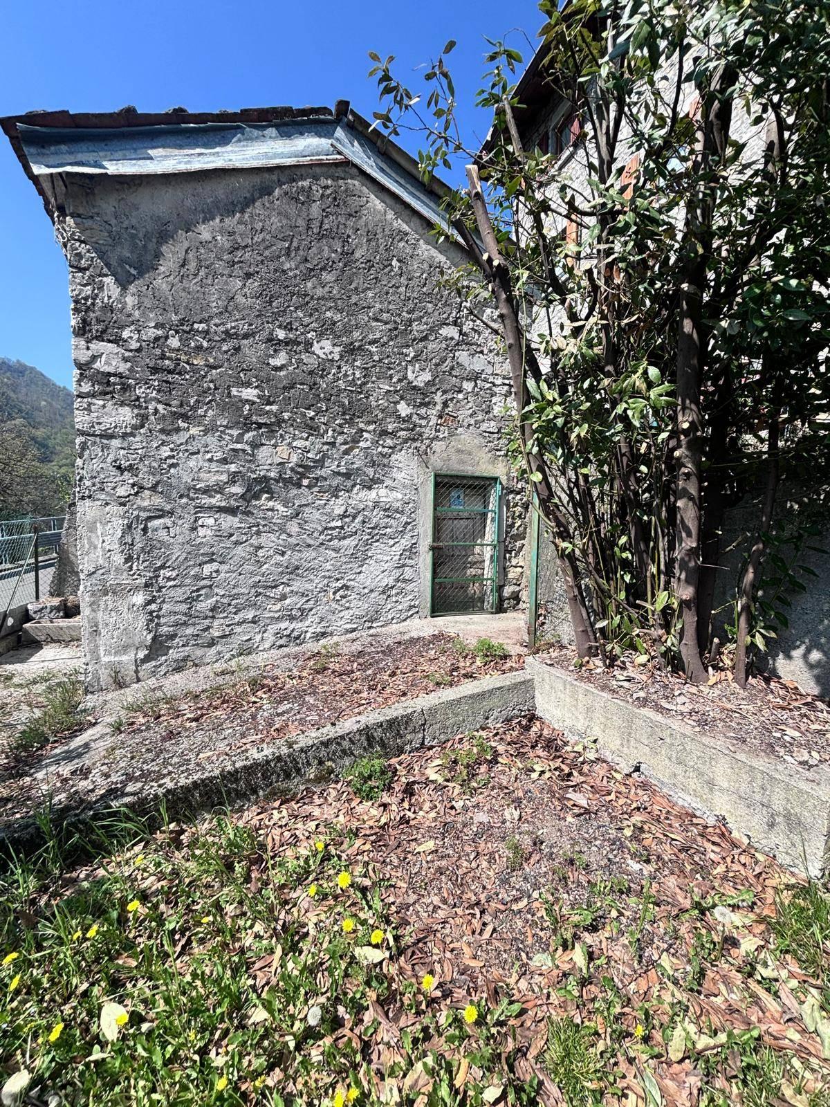 Rustico in Via Don Cortinovis Nn, Val Brembilla