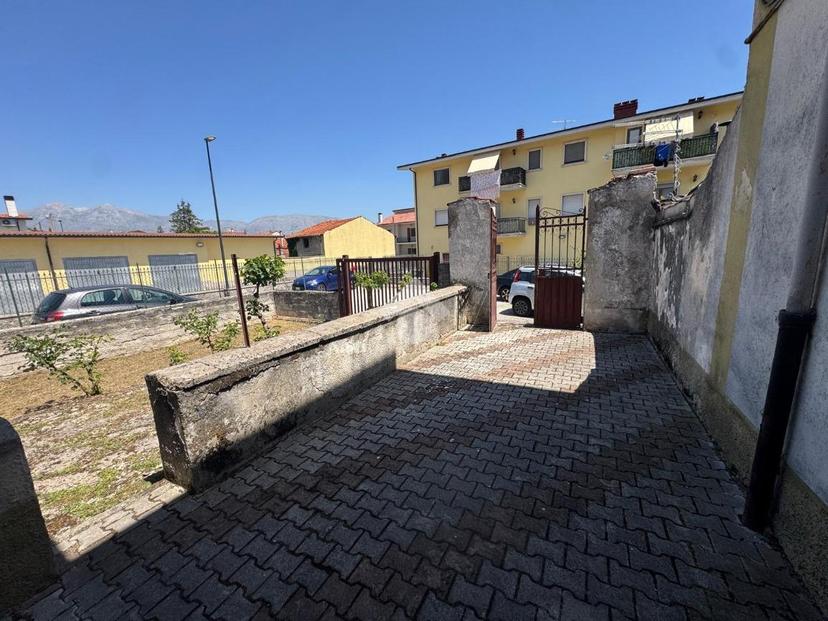 Casa indipendente in Via Brasile 20, Avezzano — foto 2 di 5