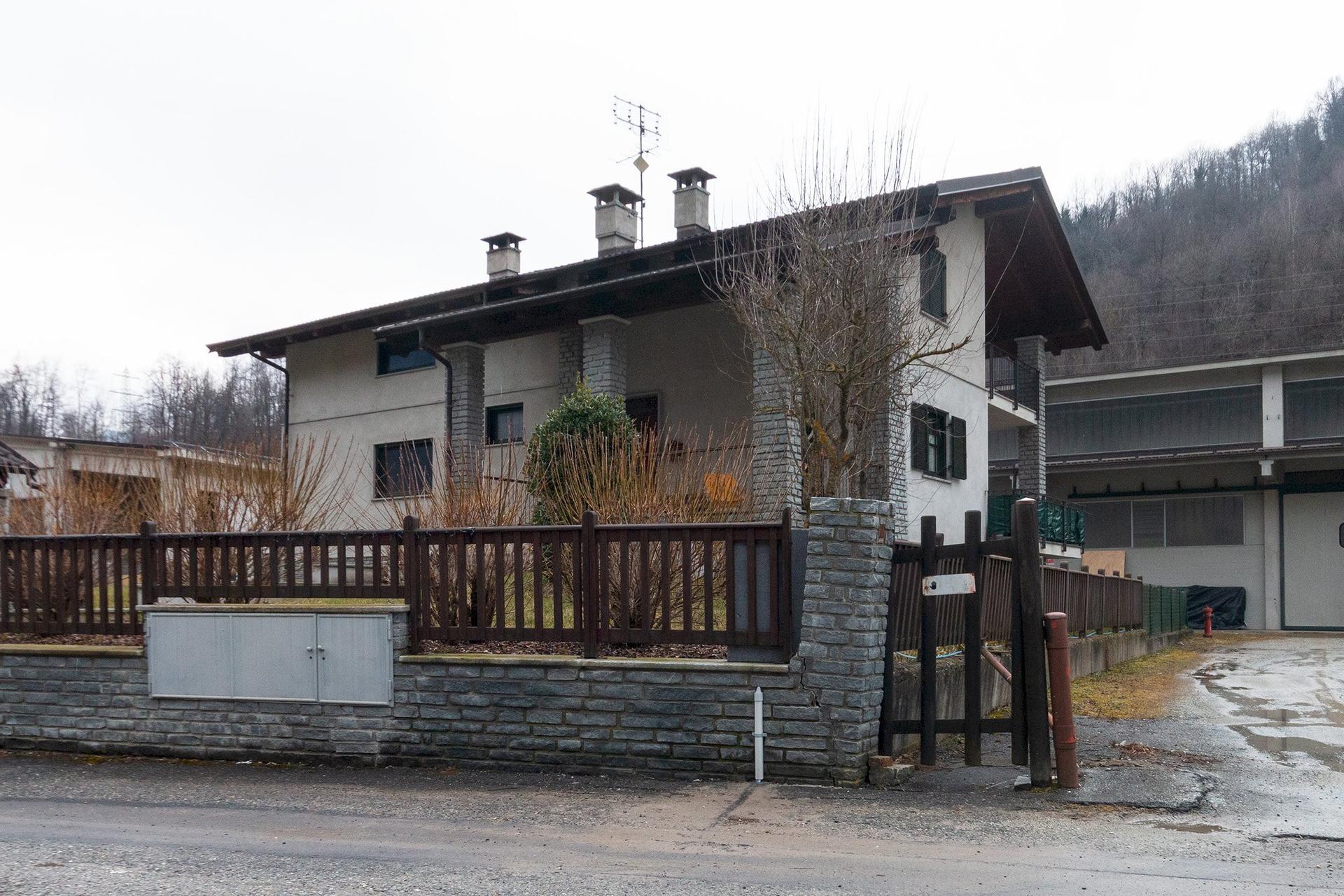 Casa indipendente in Borgata Chianile, Frassino
